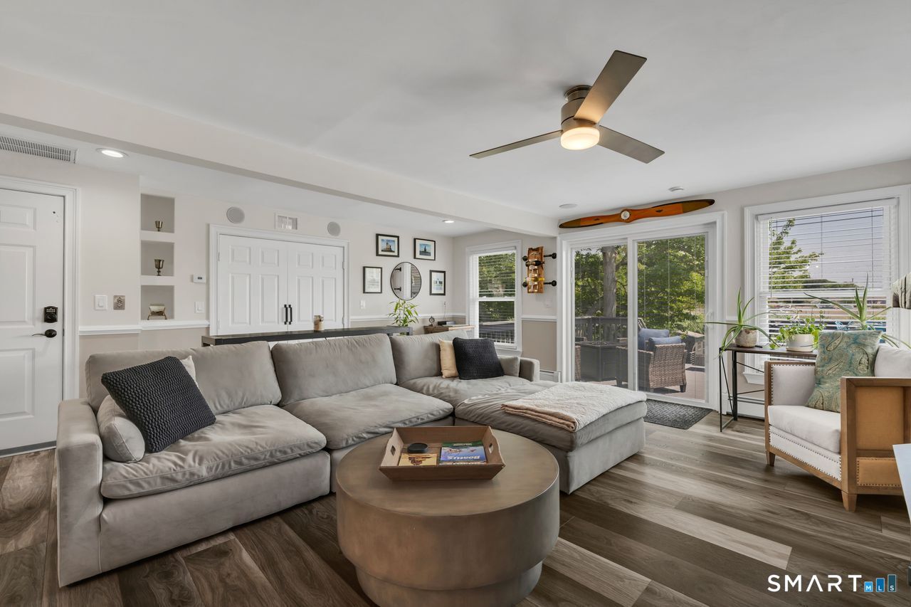 9 Phillip Street East Haven CT 06512