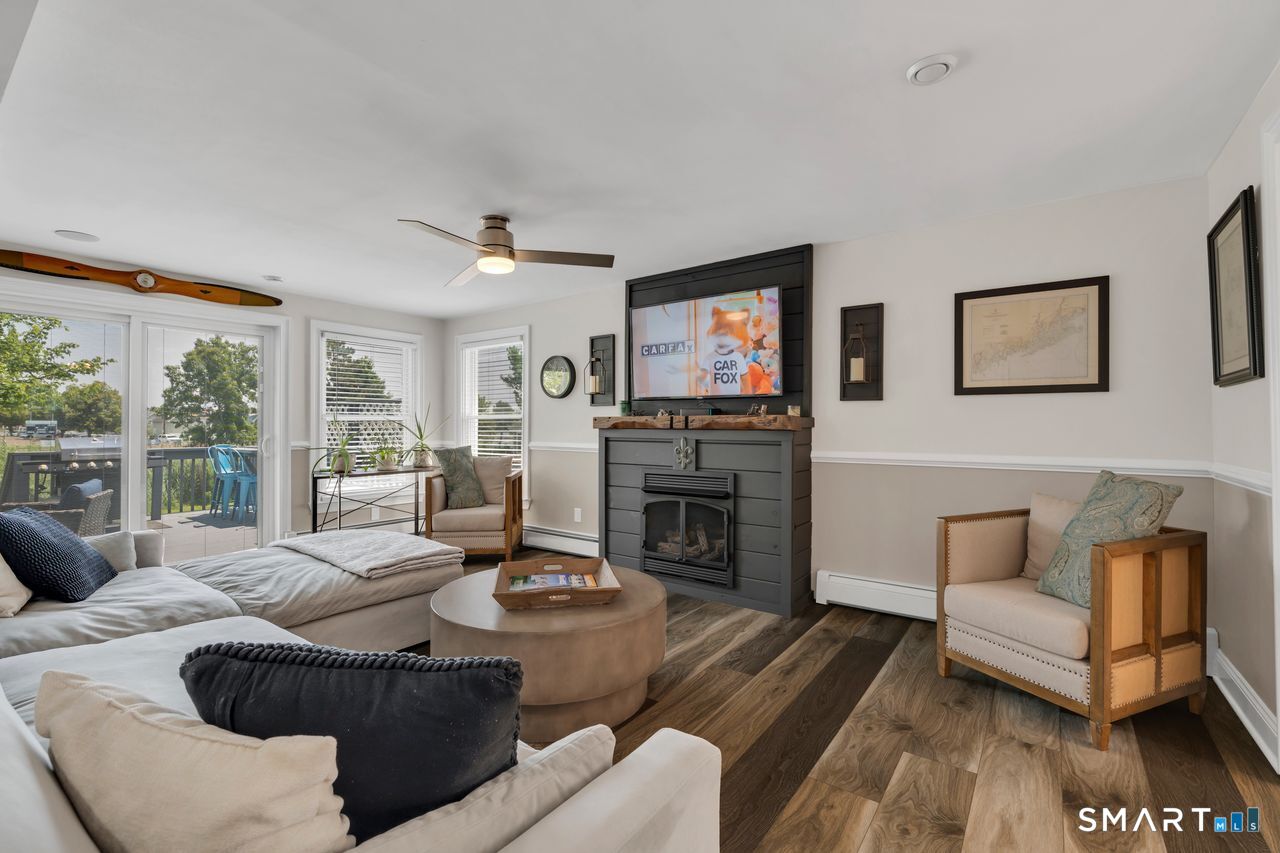 9 Phillip Street East Haven CT 06512