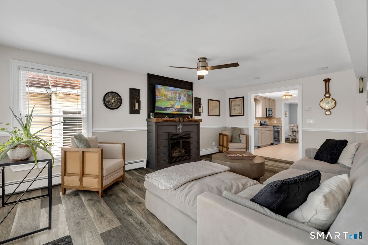 9 Phillip Street East Haven CT 06512
