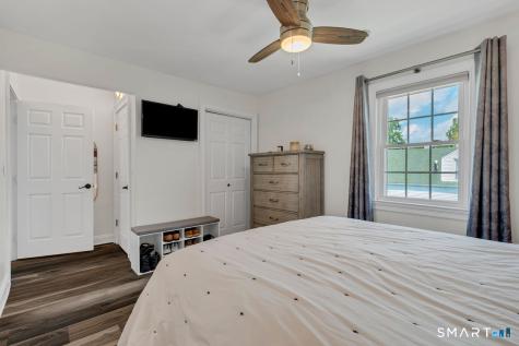 9 Phillip Street East Haven CT 06512