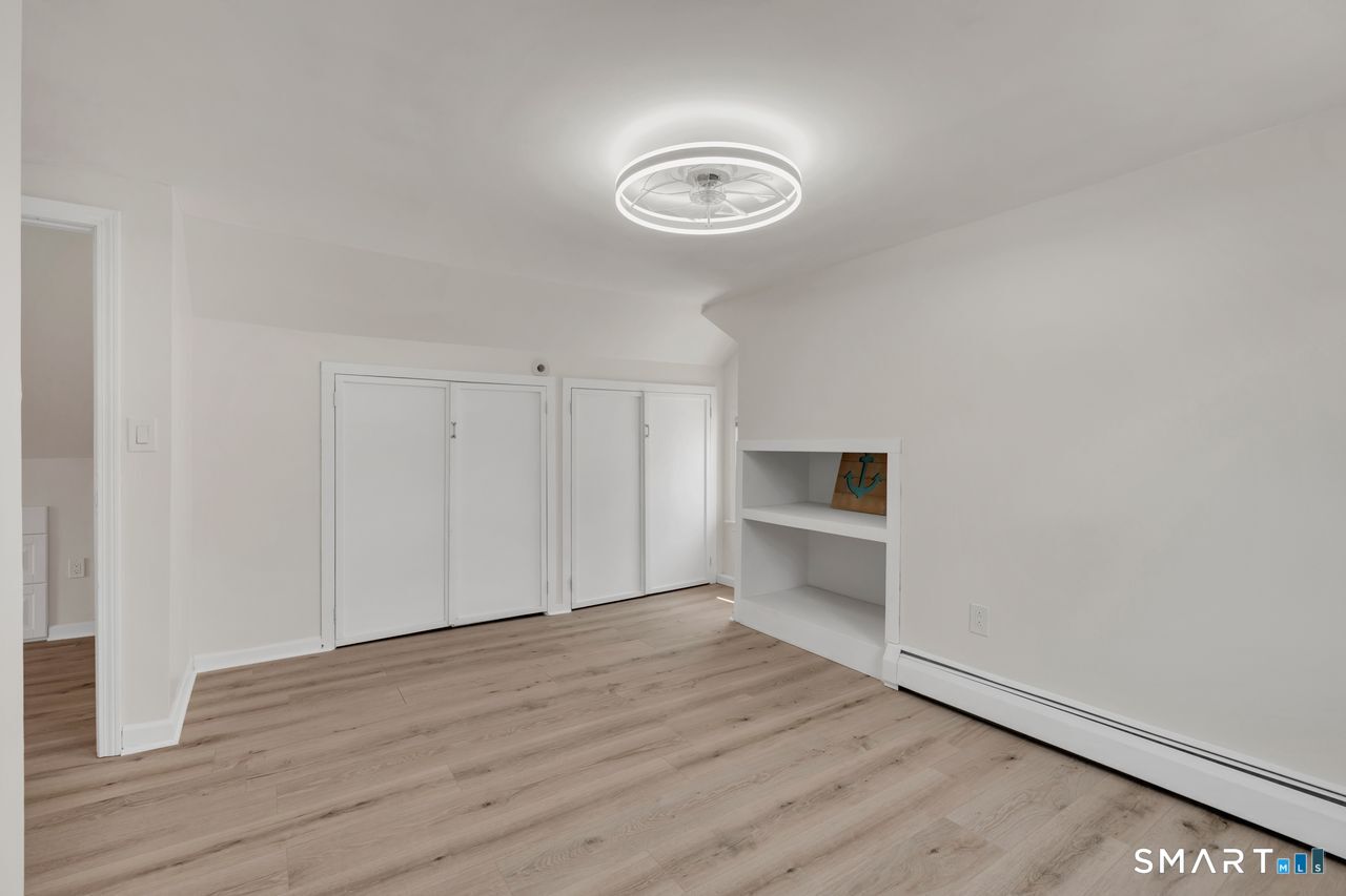 9 Phillip Street East Haven CT 06512