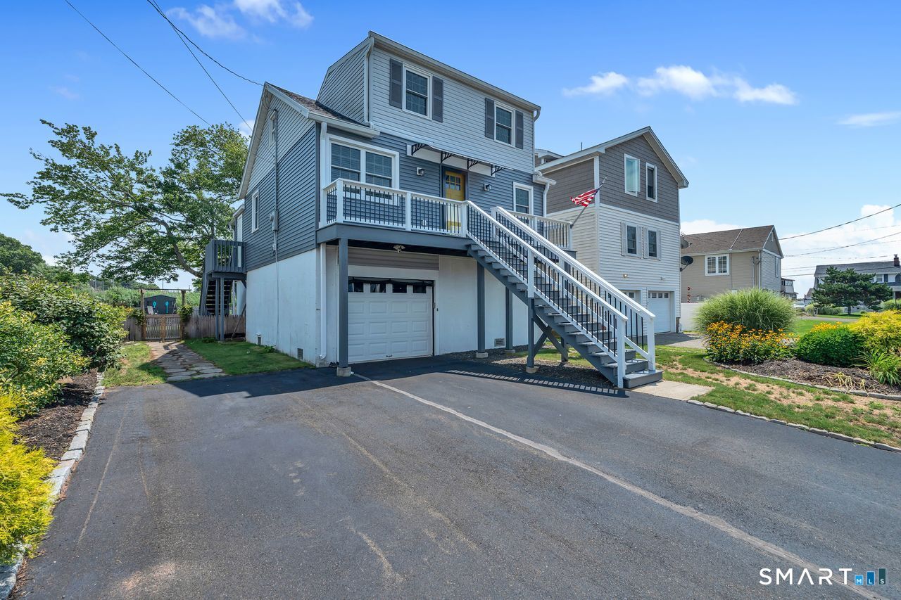 9 Phillip Street East Haven CT 06512