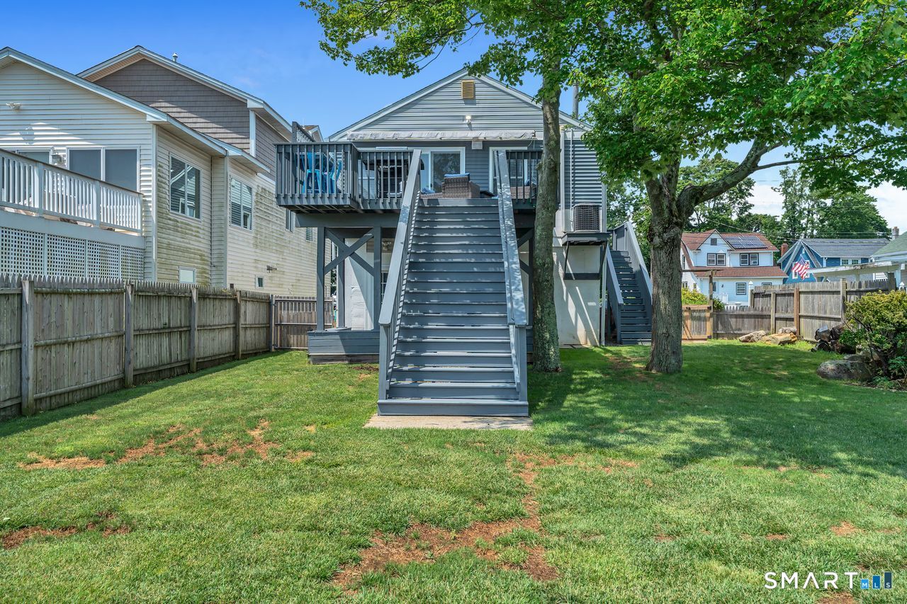9 Phillip Street East Haven CT 06512