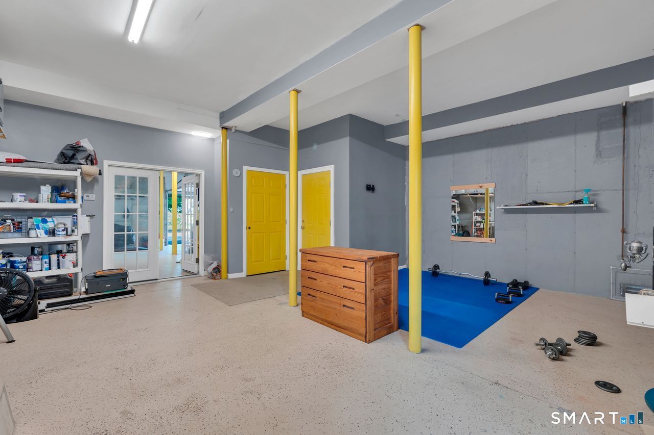 9 Phillip Street East Haven CT 06512
