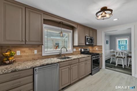 9 Phillip Street East Haven CT 06512