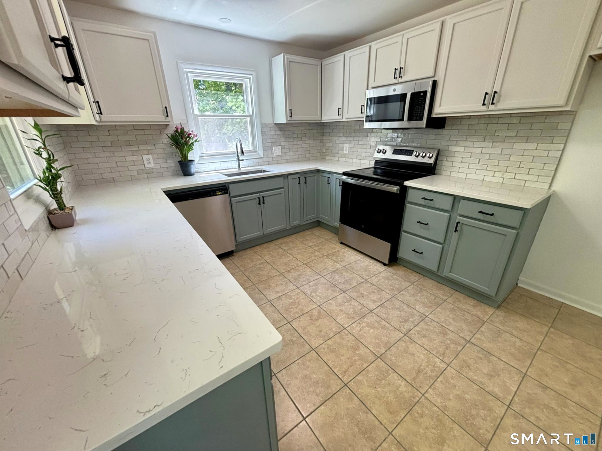 10 Laurel Lane Prospect CT 06712