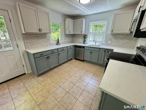 10 Laurel Lane Prospect CT 06712