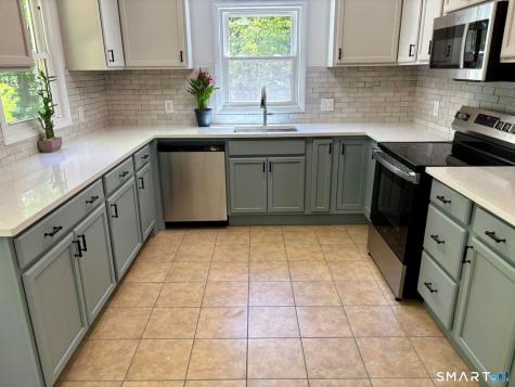 10 Laurel Lane Prospect CT 06712