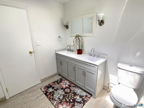 10 Laurel Lane Prospect CT 06712