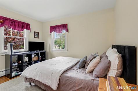83 Lamplighter Lane Fairfield CT 06825