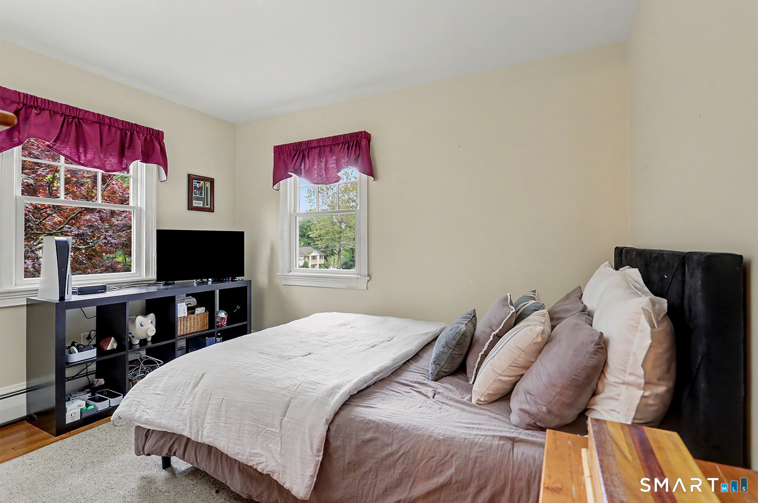 83 Lamplighter Lane Fairfield CT 06825