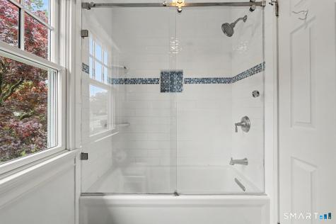 83 Lamplighter Lane Fairfield CT 06825