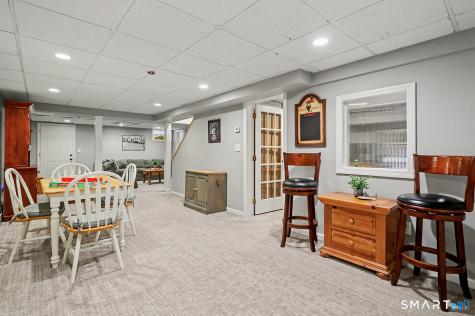 83 Lamplighter Lane Fairfield CT 06825