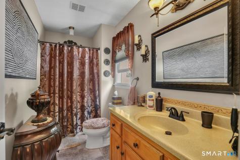 53 Chelsea Ridge Vernon CT 06066