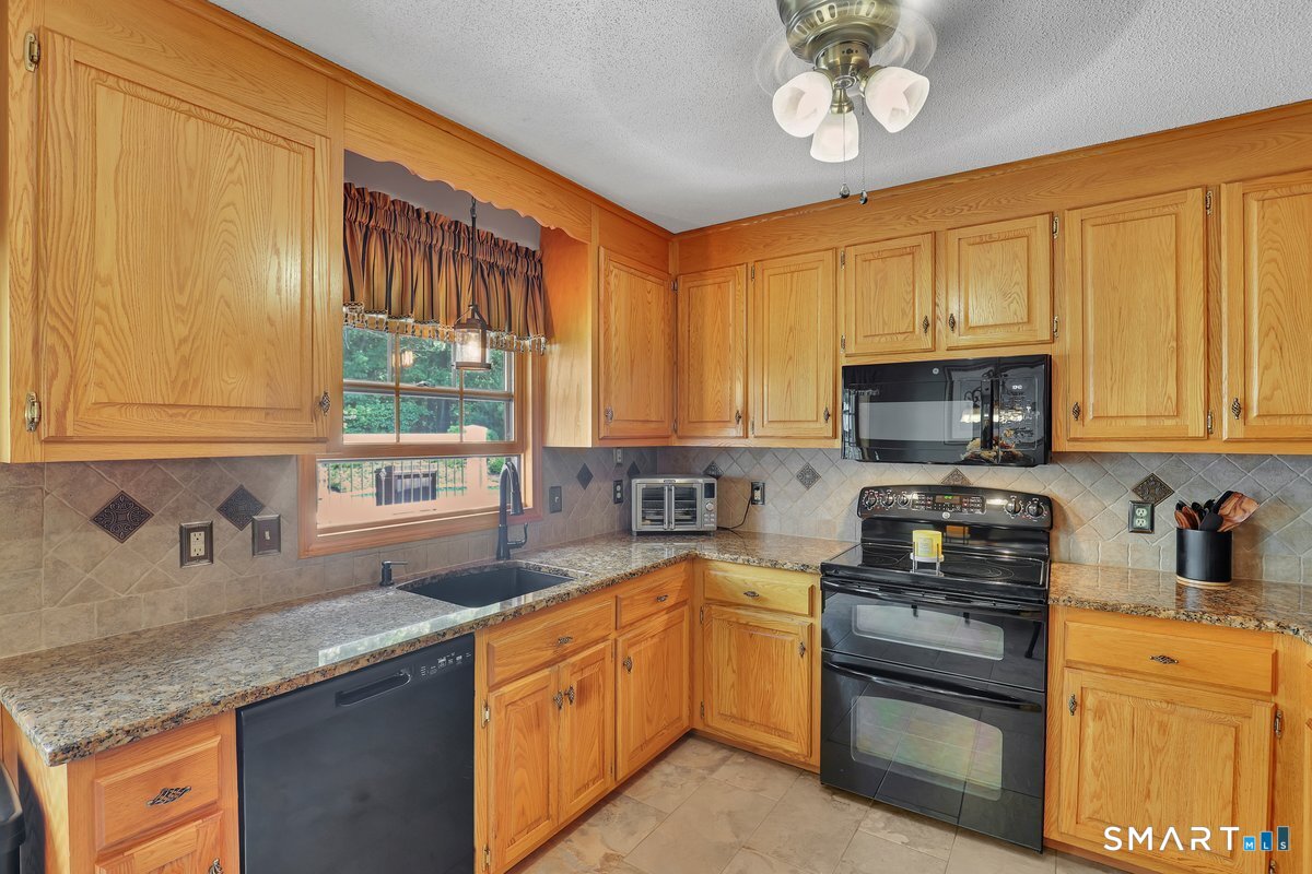 53 Chelsea Ridge Vernon CT 06066