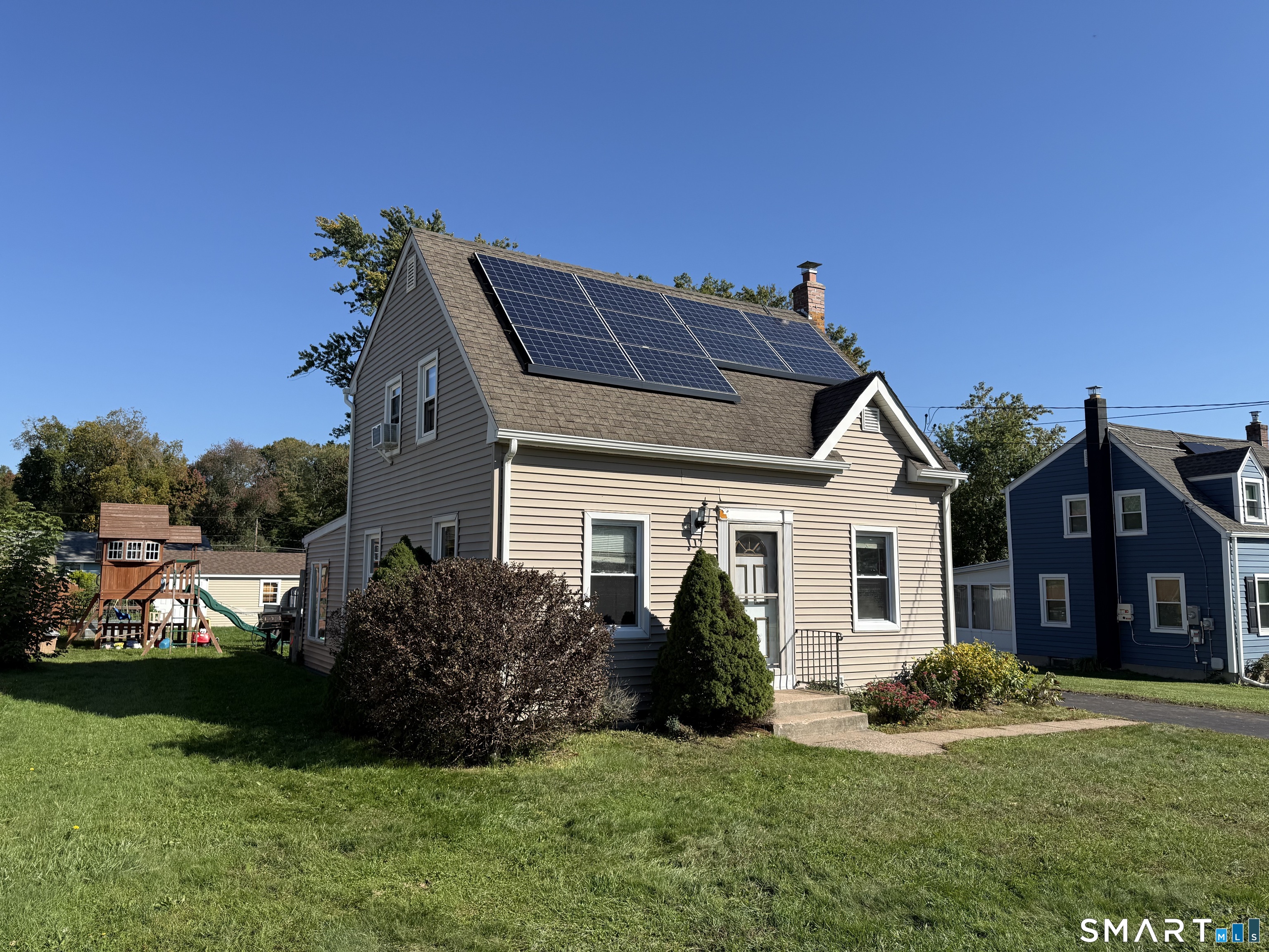 17 Pearl Street Windsor Locks CT 06096