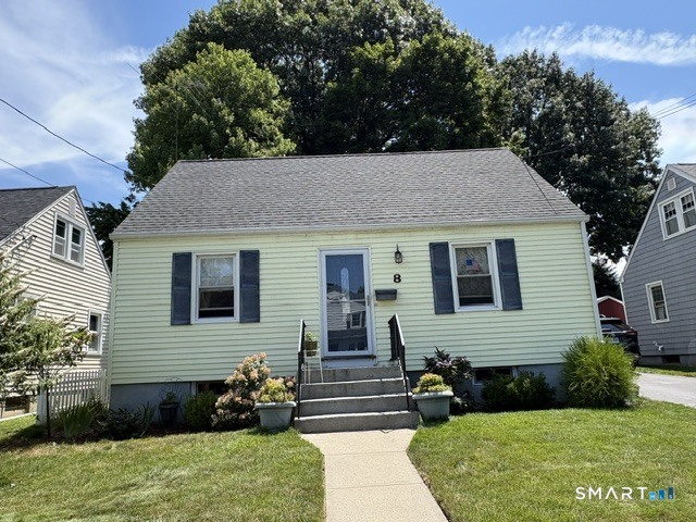 8 Edgemont Road Milford CT 06460