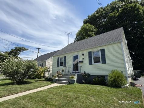 8 Edgemont Road Milford CT 06460