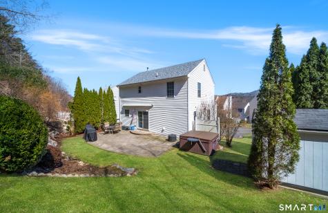 9 Ridge View Terrace New Hartford CT 06057