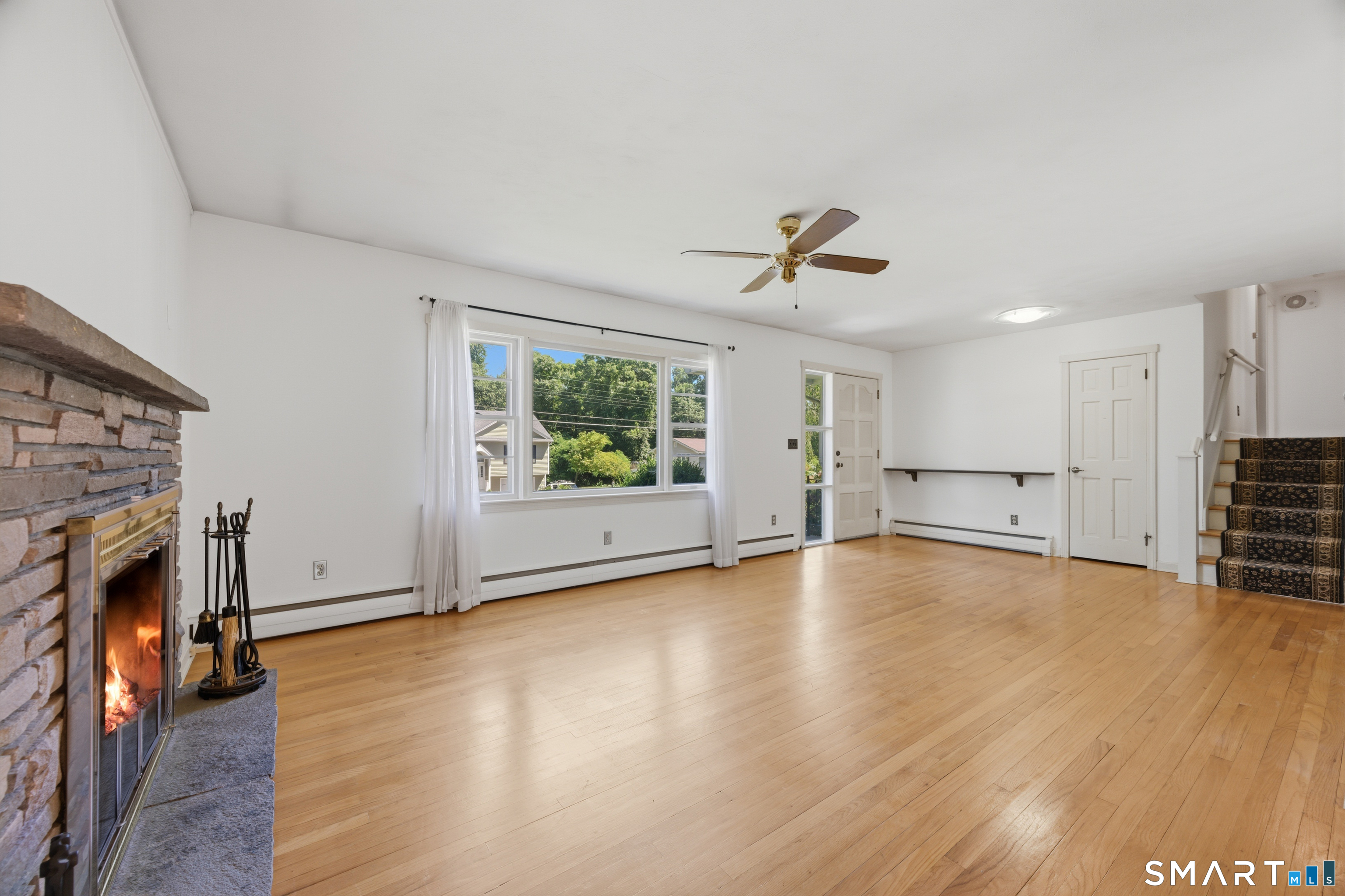 18 Oakridge Drive Ledyard CT 06335