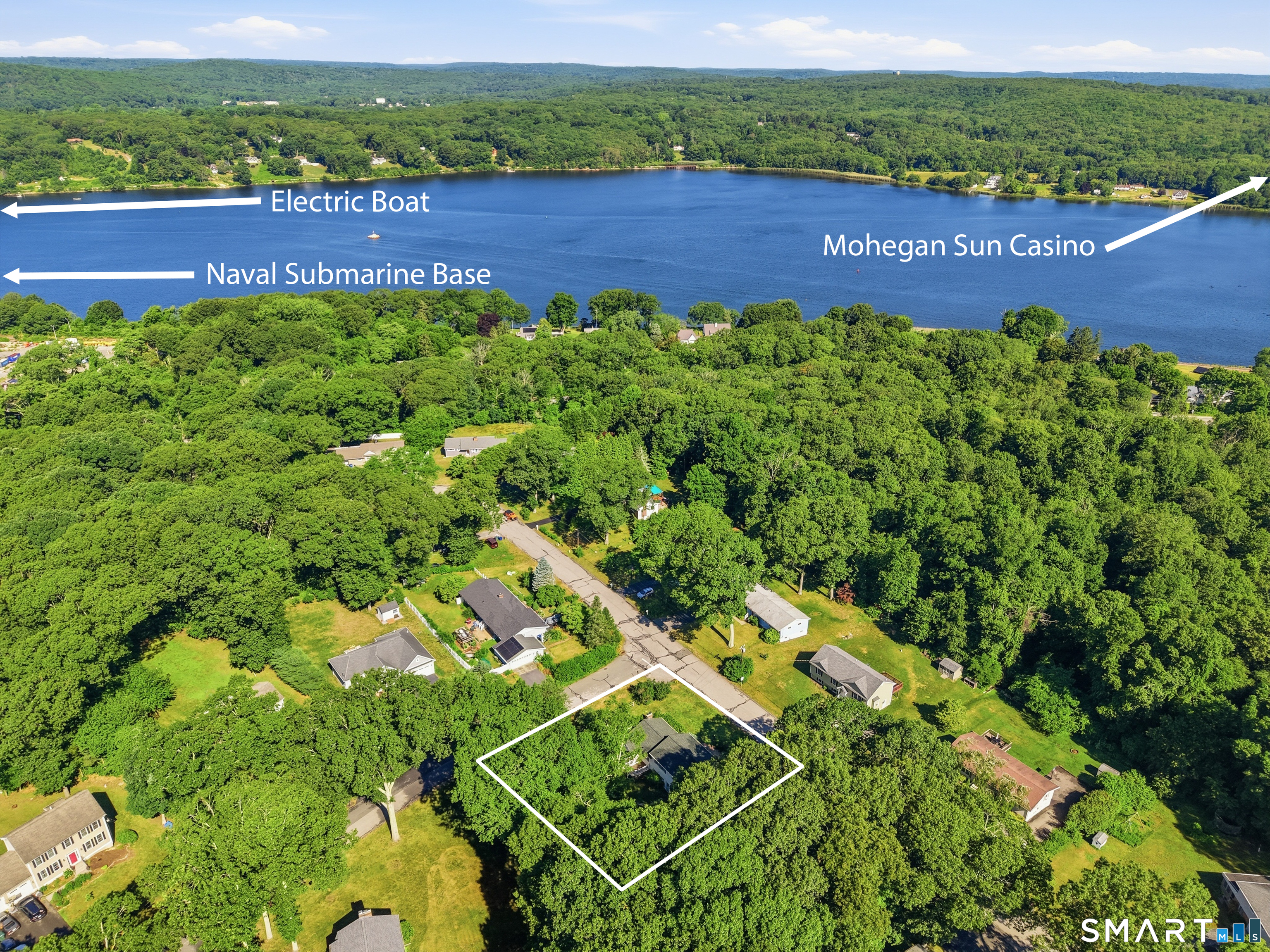 18 Oakridge Drive Ledyard CT 06335