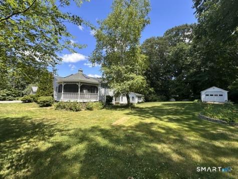 18 Oakridge Drive Ledyard CT 06335