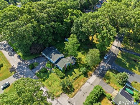 18 Oakridge Drive Ledyard CT 06335
