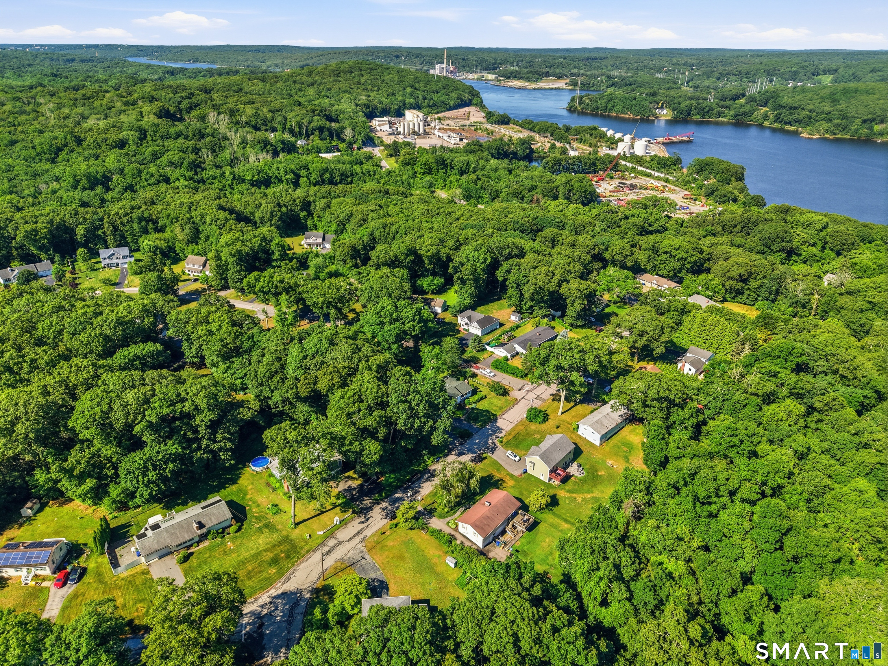 18 Oakridge Drive Ledyard CT 06335