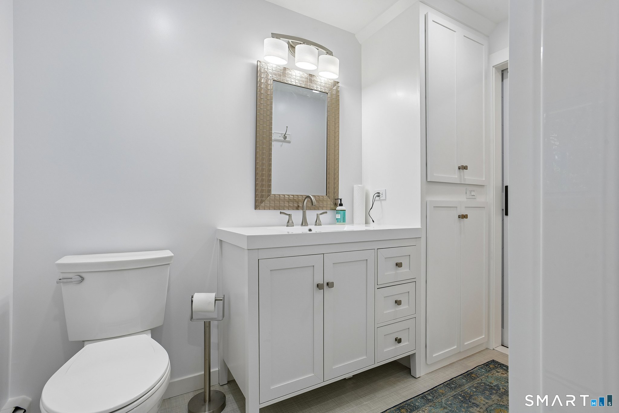 29 Ravenwood Road North Stonington CT 06359