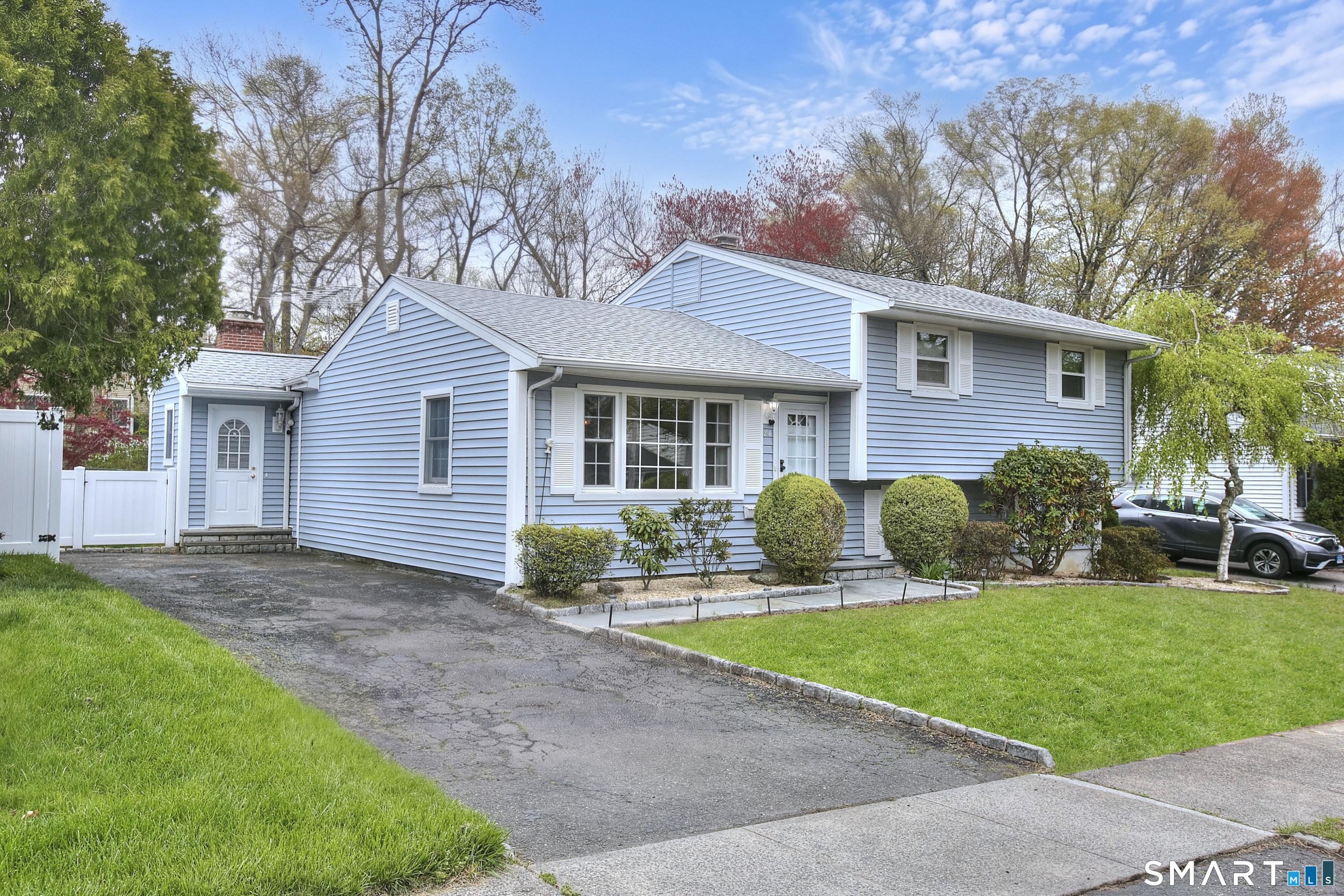 84 Youngstown Road Fairfield CT 06824