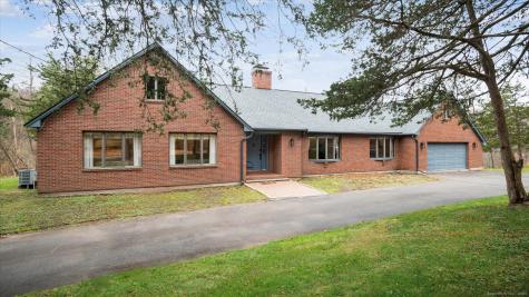 63 Duncaster Road Bloomfield CT 06002