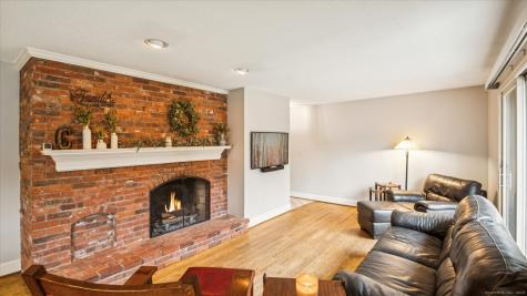 63 Duncaster Road Bloomfield CT 06002