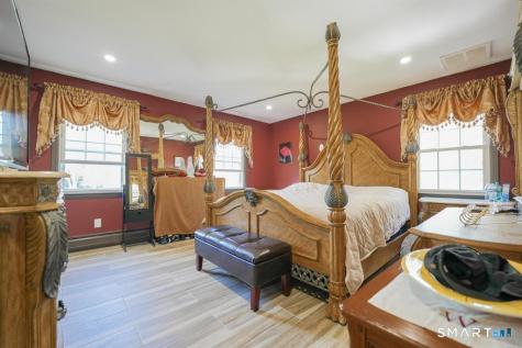 22 Standish Road New Milford CT 06776
