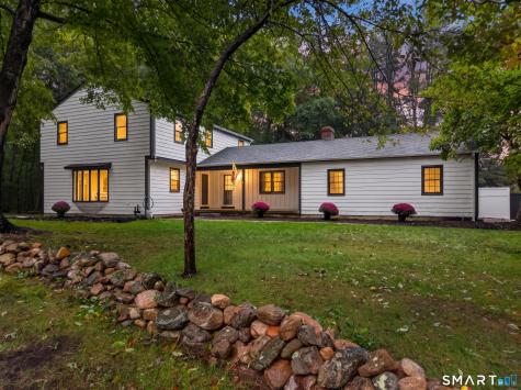 13 Greentree Drive East Lyme CT 06333