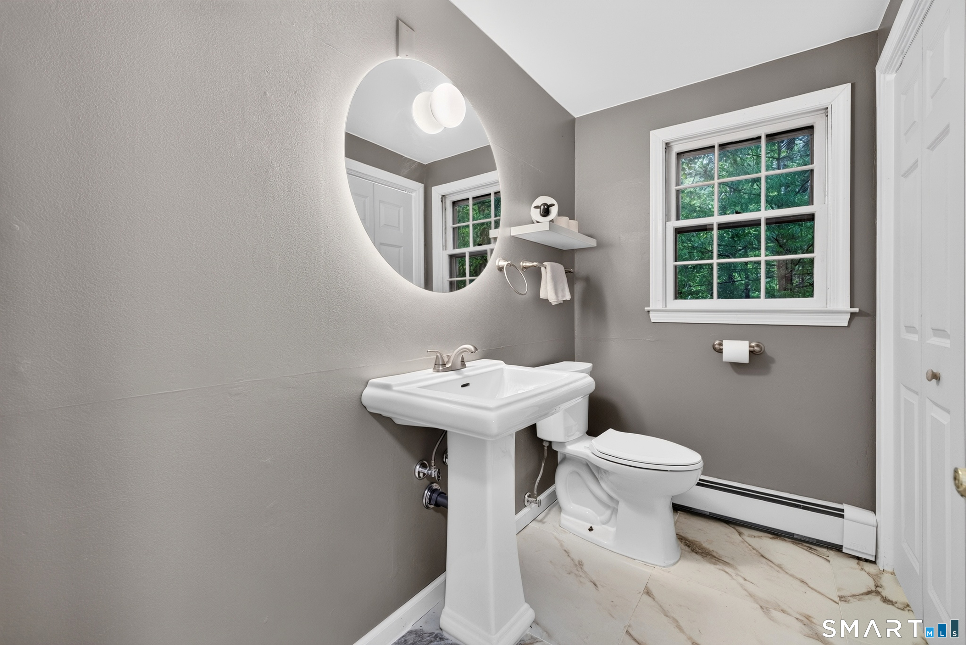 13 Greentree Drive East Lyme CT 06333