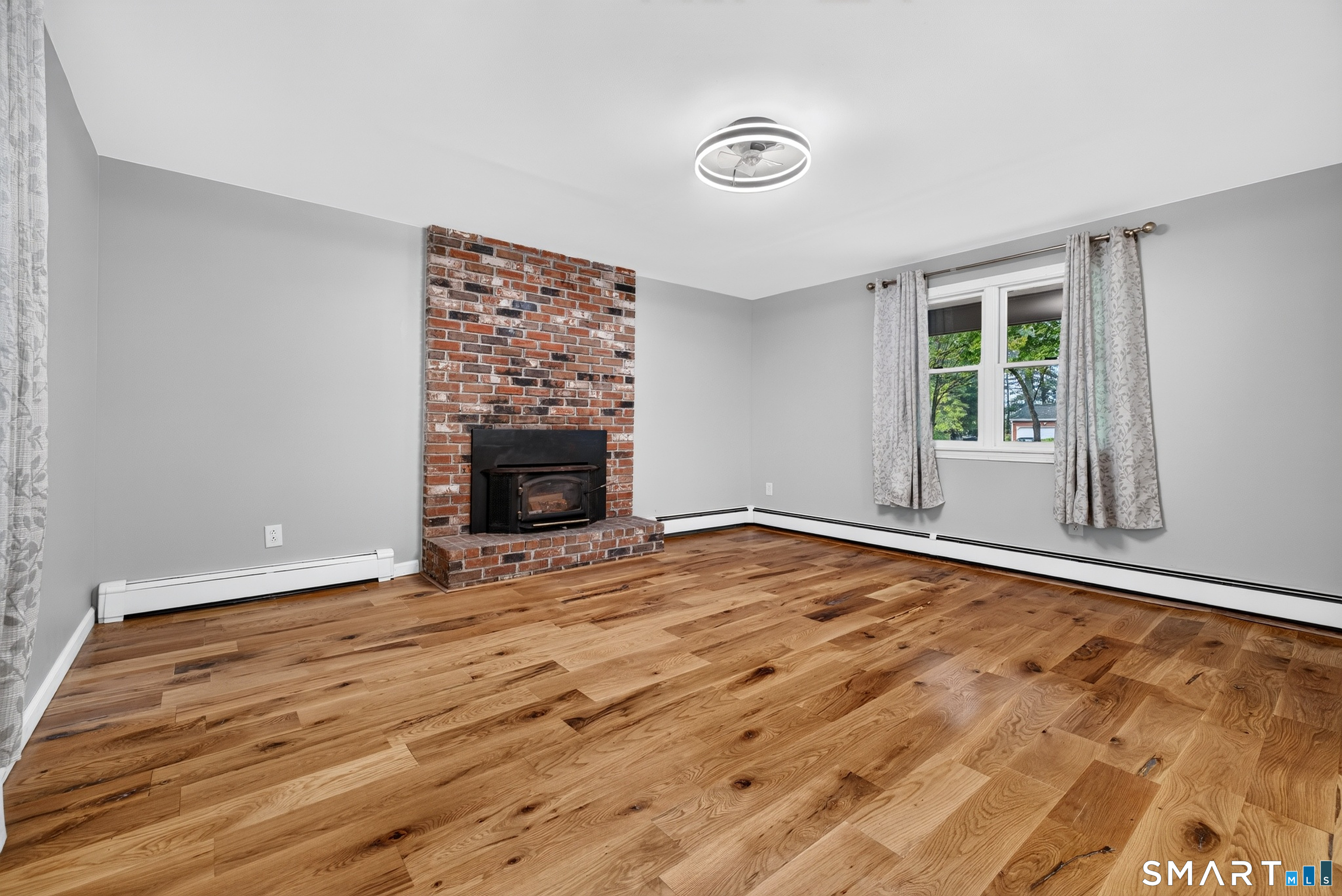 13 Greentree Drive East Lyme CT 06333