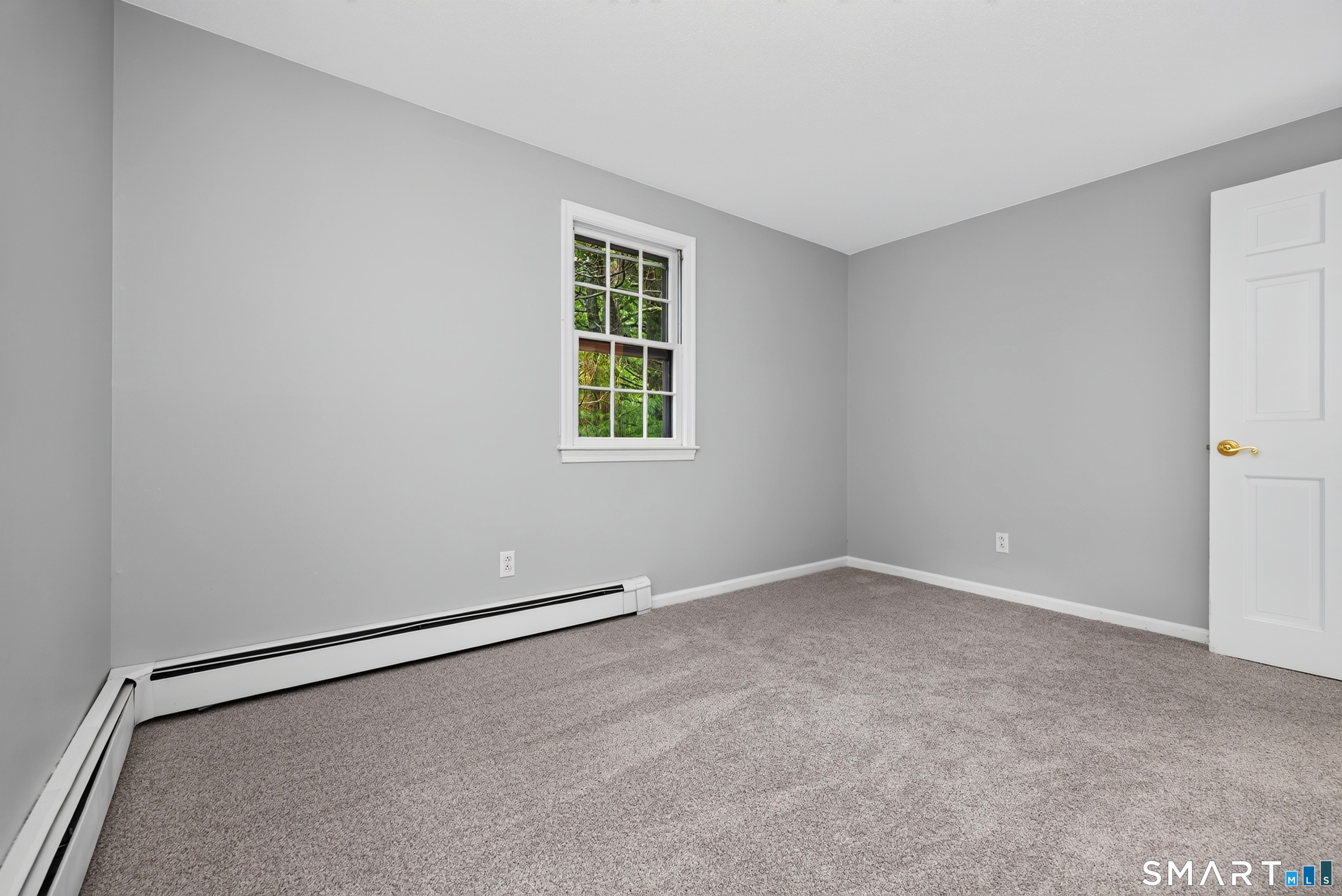 13 Greentree Drive East Lyme CT 06333