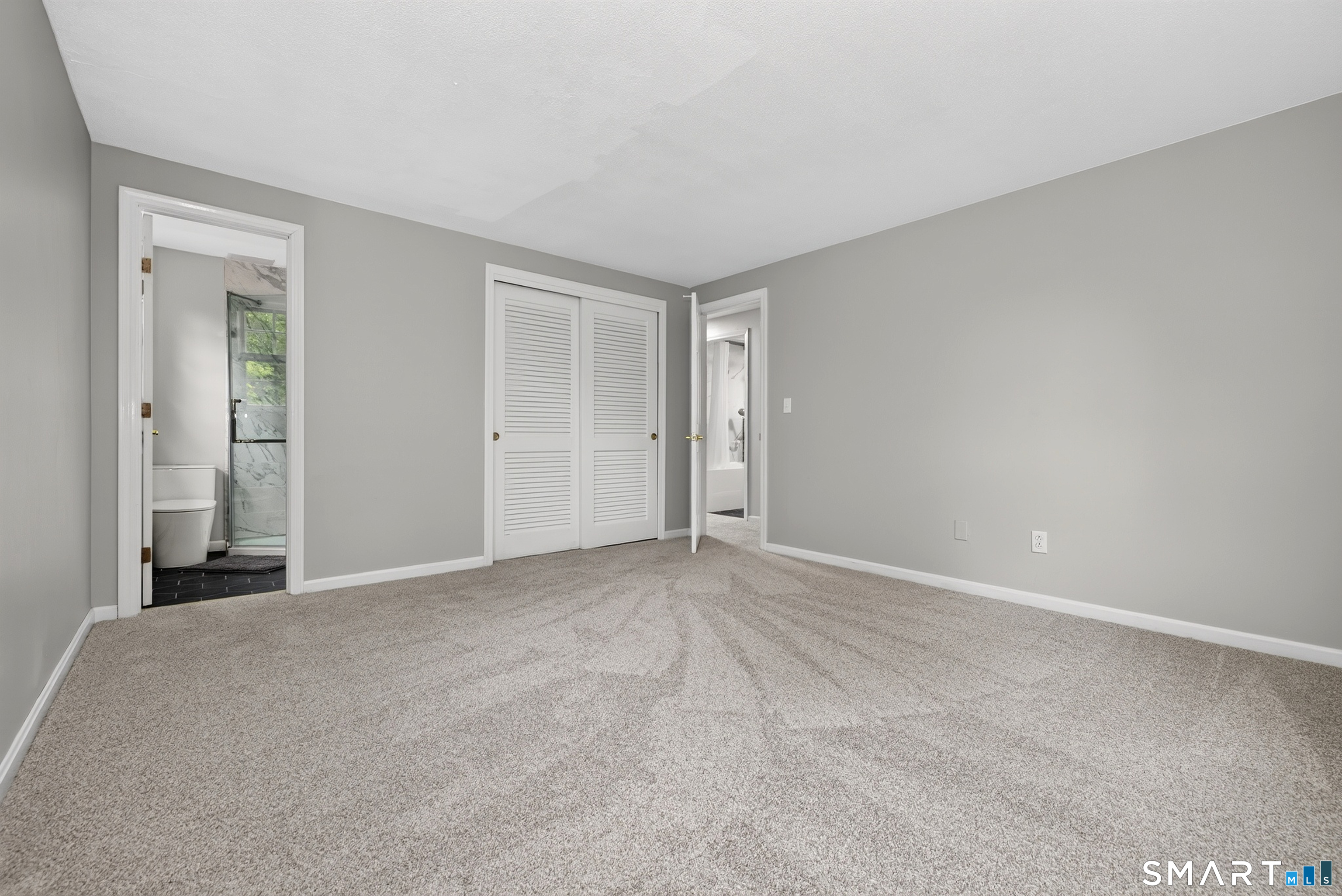 13 Greentree Drive East Lyme CT 06333
