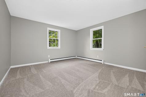 13 Greentree Drive East Lyme CT 06333