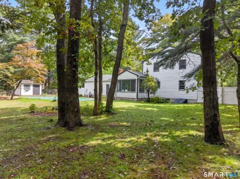 13 Greentree Drive East Lyme CT 06333