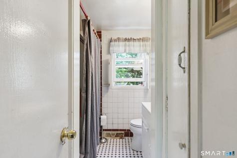 14 Pine Hill Road Enfield CT 06082