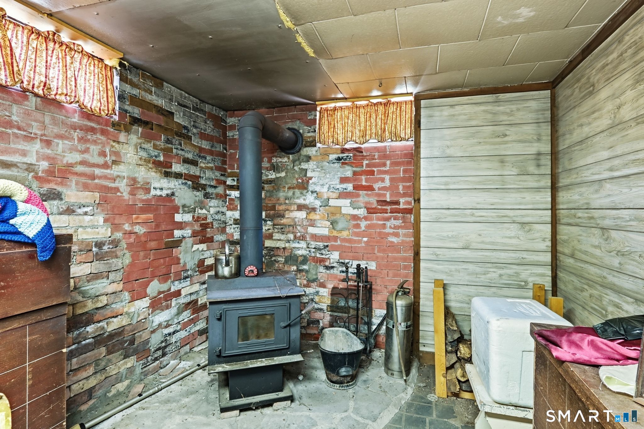 14 Pine Hill Road Enfield CT 06082