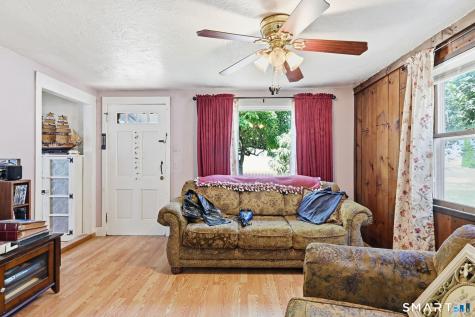 14 Pine Hill Road Enfield CT 06082