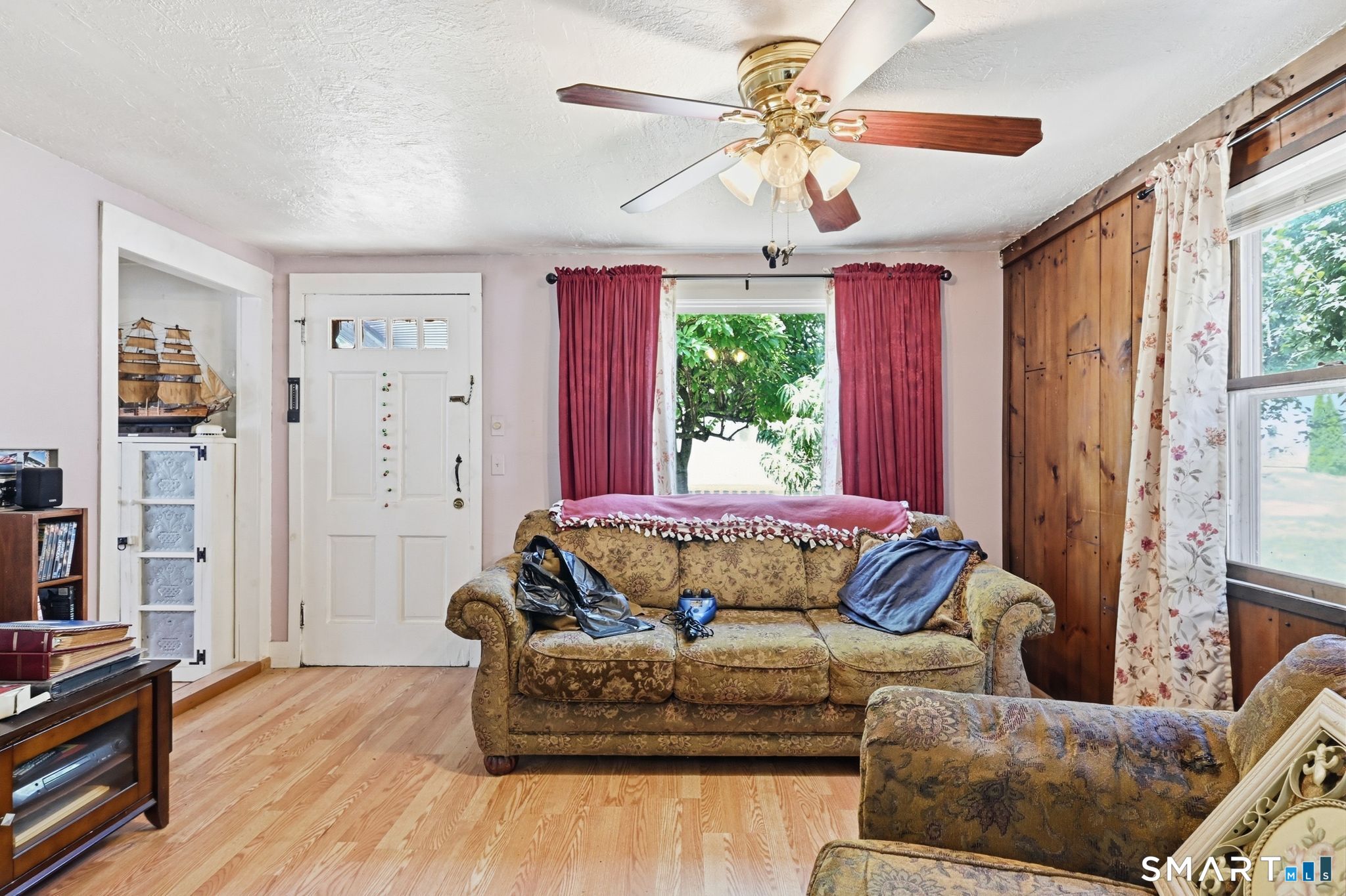14 Pine Hill Road Enfield CT 06082