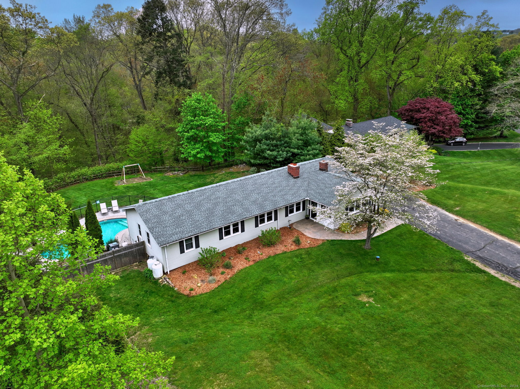 580 Stone Hill Drive Orange, CT Real Estate Listing InternalID