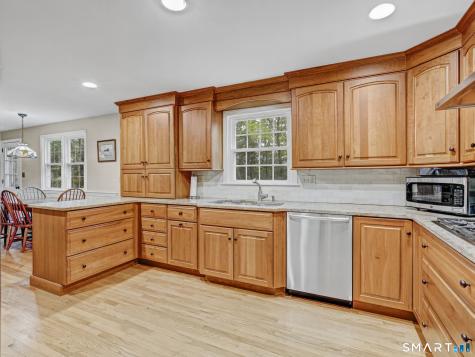 15 Birch Knoll Road Canton CT 06019