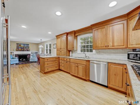 15 Birch Knoll Road Canton CT 06019