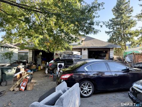 9 Whiting Road East Hartford CT 06118