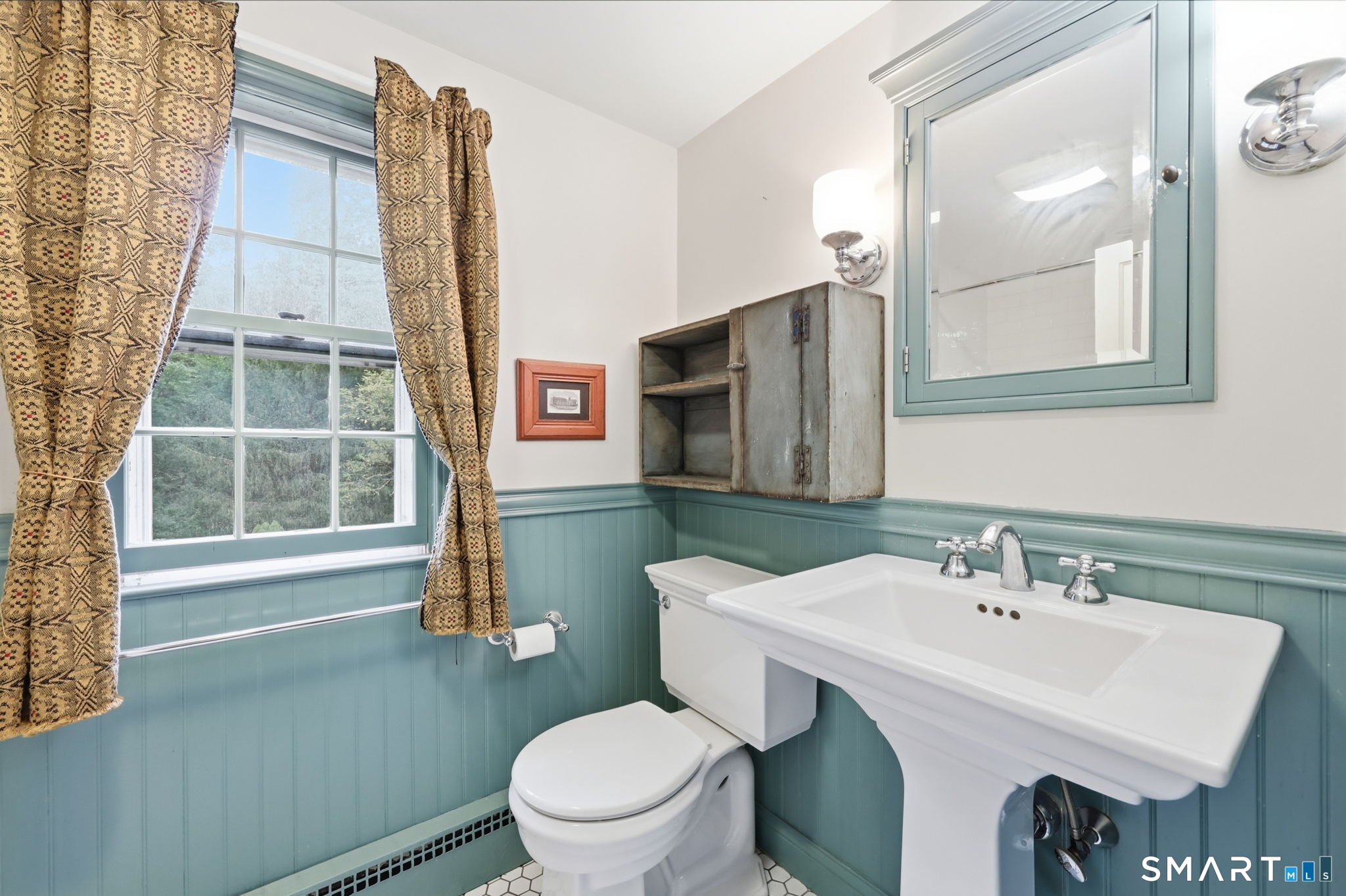 8 Canton Road Simsbury CT 06092