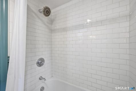 8 Canton Road Simsbury CT 06092